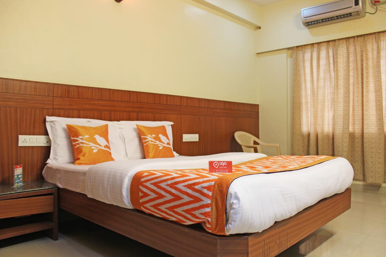 Oyo 14345 Hotel Panchsheel Bénarès Extérieur photo