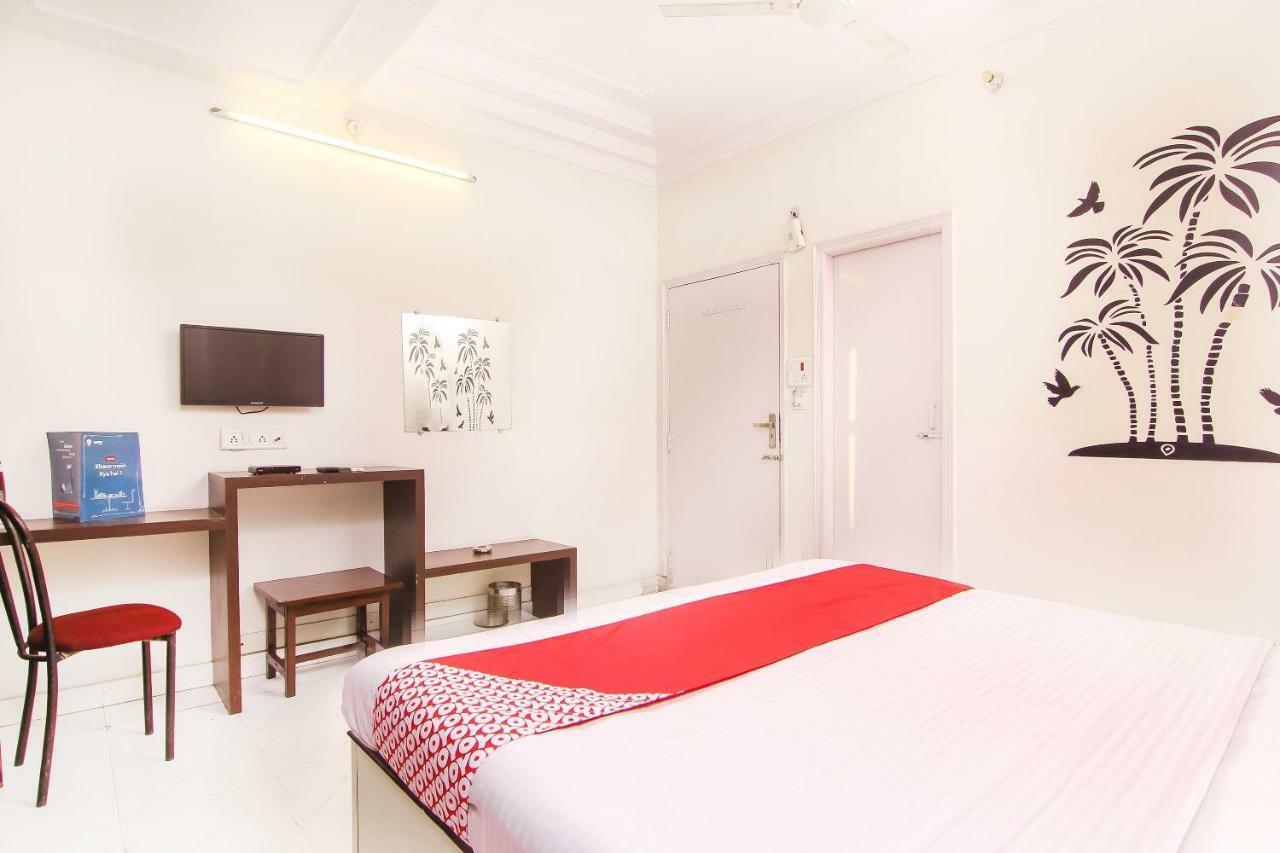Oyo 14345 Hotel Panchsheel Bénarès Extérieur photo